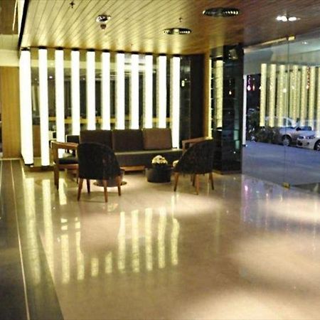 Hotel Gk International Чандигарх Экстерьер фото